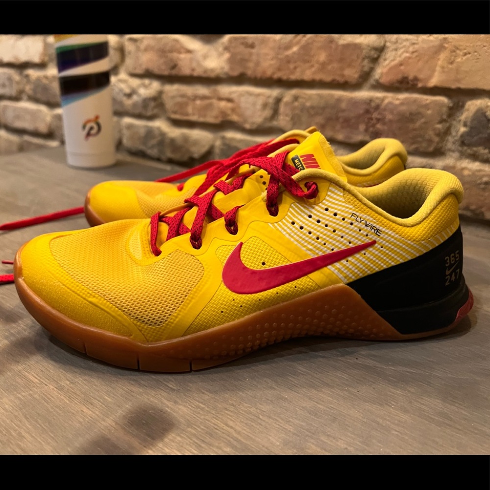 Nike MetCon 1 Crossfit Shoe :  Woman Size 8, Men Size 6.5. - used, custom